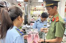 Quảng Trị phát hiện hàng trăm sản phẩm giả mạo nhãn hiệu