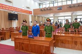 Tuyên Quang: Chống CSGT khi kiểm tra nồng độ cồn, tài xế nhận án 7 tháng tù