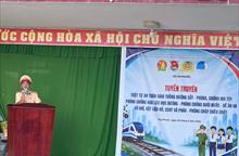 Gia Lai: CSGT Tuy Phước tuyên truyền kỹ năng an toàn cho hơn 600 học sinh