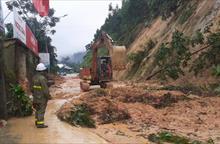 Bộ Xây dựng công bố tình huống khẩn cấp về thiên tai trên đường Hồ Chí Minh qua Tuyên Quang
