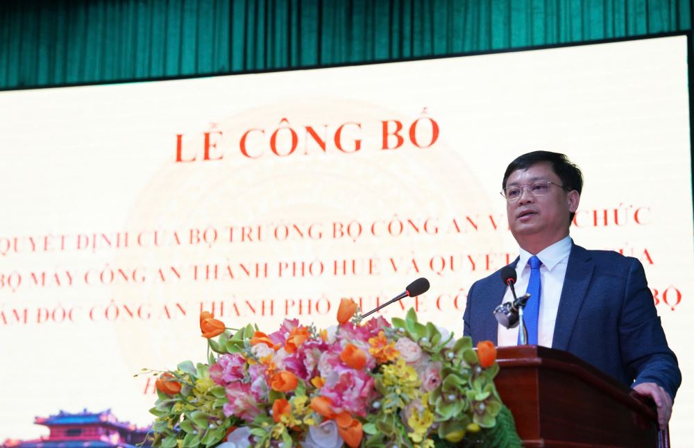 Ông Nguyễn Thanh Bình - UVBTV Thành ủy, Phó Chủ tịch Thường trực UBND thành phố Huế phát biểu chỉ đạo tại buổi lễ. 