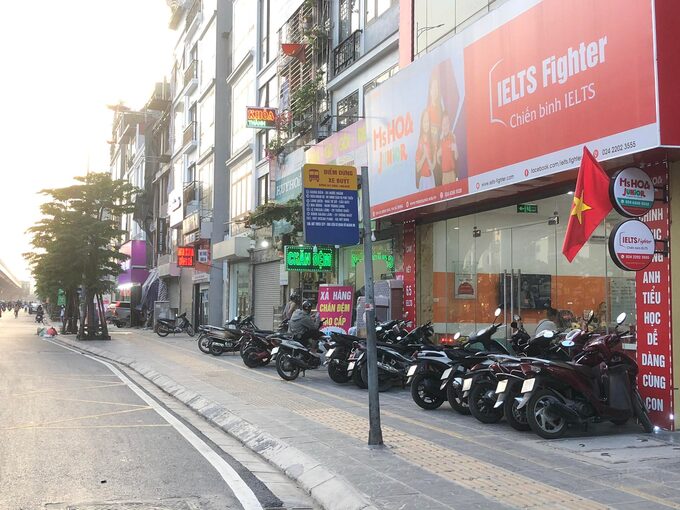 Trạm buýt đoạn số 139, 141 Minh Khai