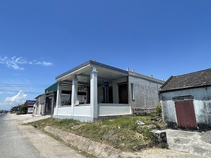 Đến nay chính quyền địa phương và cơ quan chức năng chưa có biện pháp xử lý.