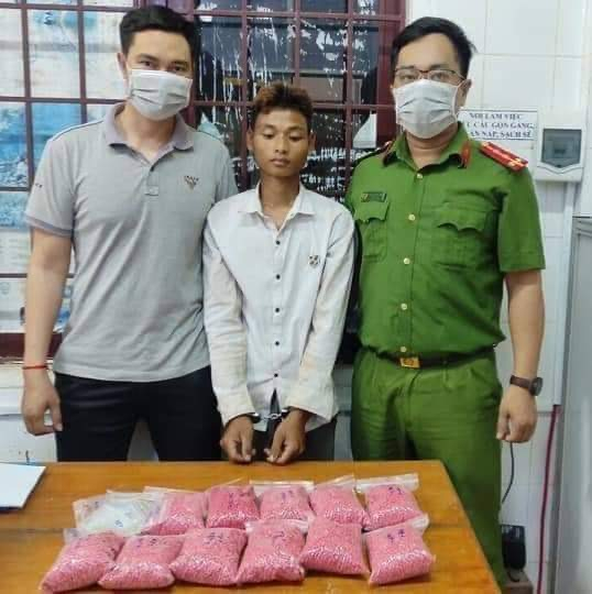 Đối tượng Xi Bun cùng tang vật