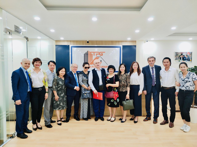 Đại diện Skyway đến thăm chi nhánh Thịnh Phát - Group
