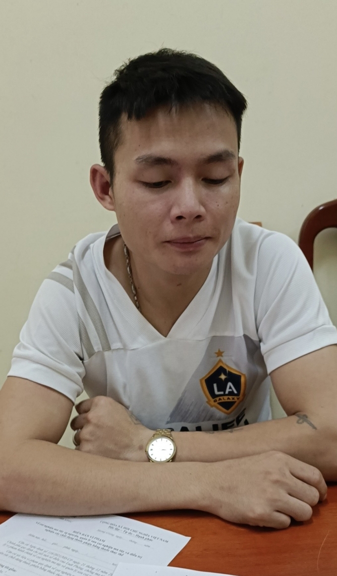 Đối tượng Lường Văn Phái tại cơ quan công an.