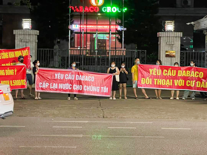 Cư dân phản đối chủ đầu tư Dabaco thu phí dịch vụ nhà ở xã hội cao với mức 8.500 đồng/m2.