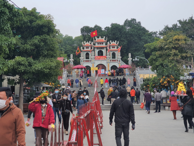 Đền bà chúa kho