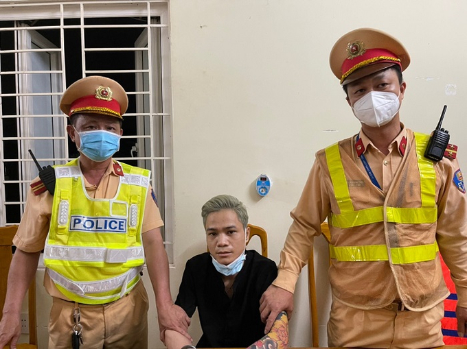 Đối tượng Phùng Văn Vinh được bàn giao cho Công an TP.Hà Nội tiếp nhận, thụ lý giải quyết theo quy định pháp luật