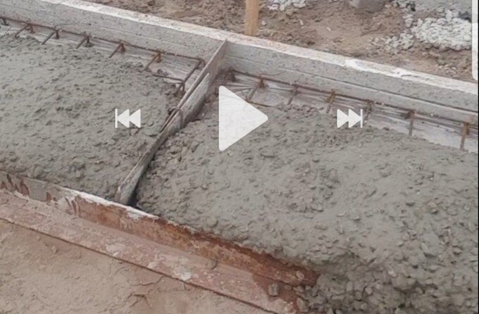 Hình ảnh sắt thép hoen gỉ tại dự án khu dân cư Đò Mười.