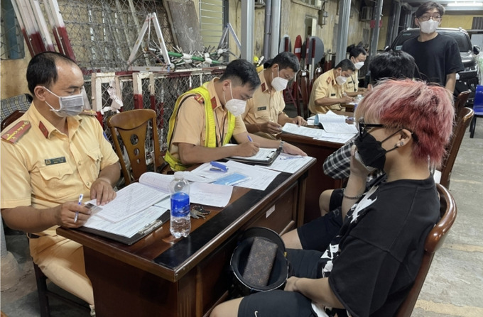 Lập biên bản xử phạt 133 trường hợp, tạm giữ 115 phương tiện các loại vi phạm luật Giao thông đường bộ khi “đi bão”
