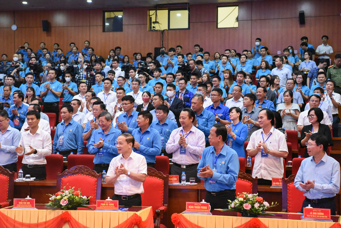 Toàn cảnh hội nghị đối thoại giữa Thủ tướng Chính phủ và các bộ ngành với công nhân.