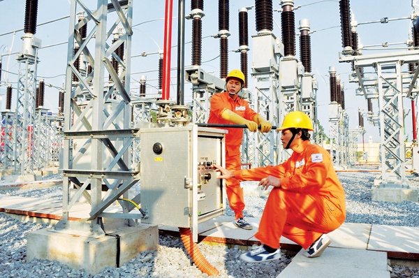 Sản lượng điện thương phẩm quý I/2022 đạt 63,03 tỷ kWh, tăng 7,8% so với cùng kỳ, tương ứng 1,55 lần tăng trưởng GDP (5,03%).