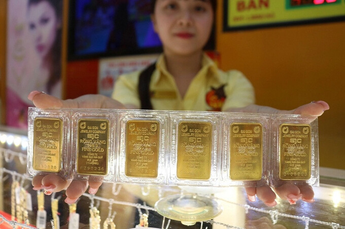 Giá vàng liên tục tăng trong buổi sáng ngày 10/5
