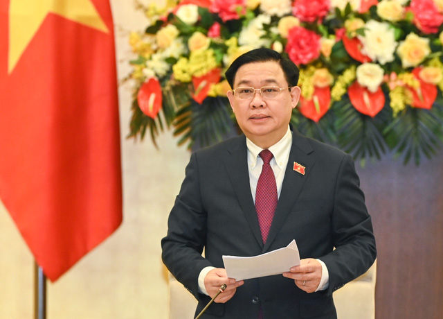 Chủ tịch Quốc hội Vương Đình Huệ phát biểu khai mạc phiên họp. Ảnh: VGP