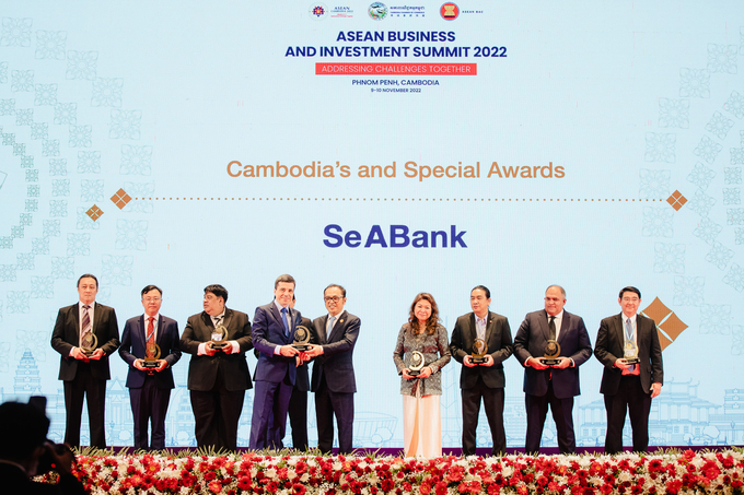 Mr. Faussier Loic Michel Marc - Phó Tổng Giám đốc phụ trách hoạt động SeABank tại lễ trao giải.
