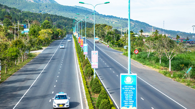 Quy hoạch mạng lưới đường bộ thời kỳ 2021-2030, tầm nhìn đến năm 2050 xác định tuyến cao tốc Dầu Giây - Liên Khương có tổng chiều dài khoảng 220km