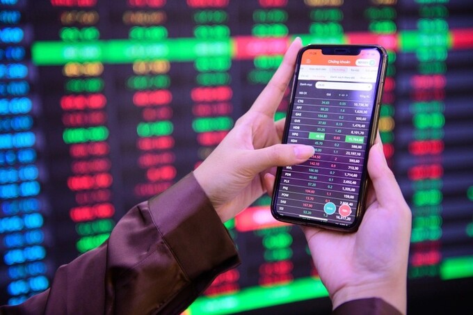 Tính đến cuối tháng 5, tổng số lượng tài khoản chứng khoán của nhà đầu tư trong nước là gần 7,9 triệu tài khoản, cao nhất từ trước đến nay