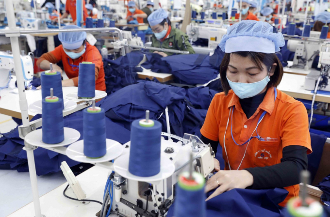 Người lao động đang ở thuê, ở trọ, làm việc trong các khu công nghiệp, khu chế xuất, khu vực kinh tế trọng điểm sẽ được hỗ trợ tiền mặt trong 3 tháng