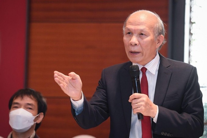 PGS.TS Đinh Trọng Thịnh, chuyên gia kinh tế cho rằng, NHNN cần phải xây dựng lại mức giá đấu thầu phù hợp.