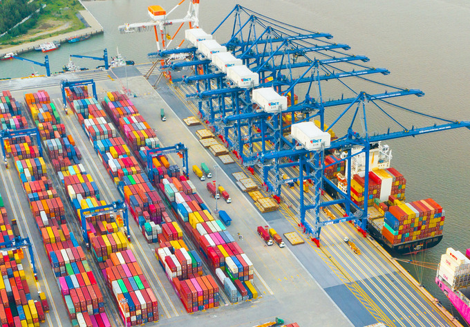 Đến năm 2025, tập trung đầu tư các bến 3, 4, 5, 6 tại khu bến Lạch Huyện; bến khởi động tại khu bến Liên Chiểu và các bến cảng chính thuộc cảng biển loại l