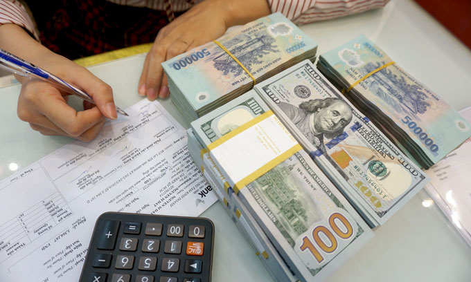 Hiện chỉ số US Dollar Index (DXY), đo lường biến động đồng bạc xanh với 6 đồng tiền chủ chốt (EUR, JPY, GBP, CAD, SEK, CHF) đang đứng ở mức 104,31 điểm