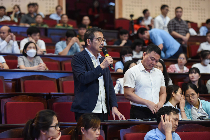 Đại diện doanh nghiệp phát biểu nêu kiến nghị.