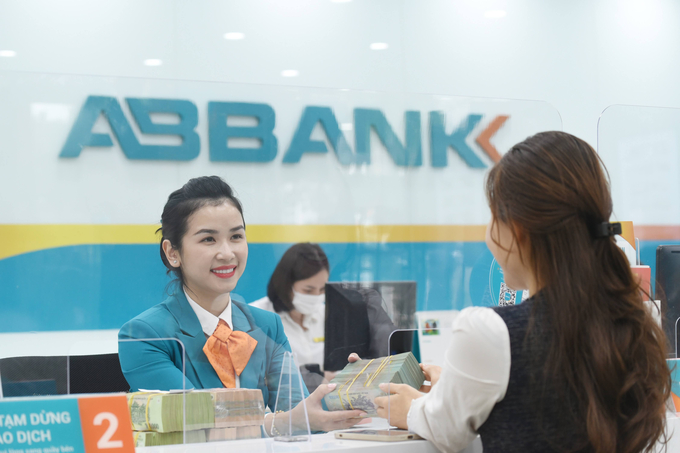 Hệ số an toàn vốn (CAR) của ABBANK cuối quý III đạt mức 11,05%, thể hiện khung vốn vững chắc với mức đệm vốn tốt