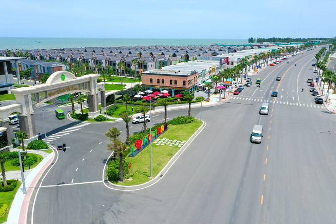 Hệ tiện ích đẳng cấp tại khu đô thị du lịch NovaWorld Ho Tram như khu phố mua sắm - ẩm thực dọc tuyến ven biển, công viên giải trí Tropicana Park… đã đưa vào vận hành