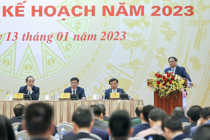 Thủ tướng chỉ đạo ngành giao thông vận tải cần tháo gỡ vướng mắc về pháp lý về chính sách đầu tư BOT, BT trên tinh thần đầu tư công dẫn dắt đầu tư tư, kích hoạt mọi nguồn lực đầu tư của xã hội - Ảnh: VGP/Nhật Bắc