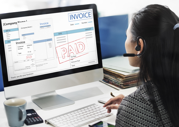 Hơn nửa doanh nghiệp Việt Nam đăng ký sử dụng hóa đơn điện tử. Ảnh Internet