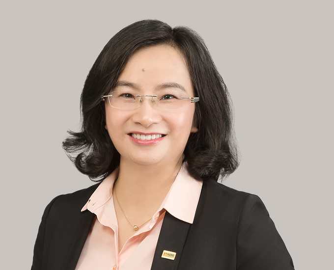HĐQT SHB kỳ vọng với chuyên môn cao cùng bề dày kinh nghiệm trong lĩnh vực tài chính, ngân hàng, Tiến sỹ Ngô Thu Hà sẽ đồng hành cùng HĐQT, Ban Điều hành và toàn thể CBNV quyết tâm cao độ đưa SHB hiện thực hóa mục tiêu 5 năm tới trở thành ngân hàng số 1 về hiệu quả và công nghệ trong các ngân hàng thương mại tại Việt Nam