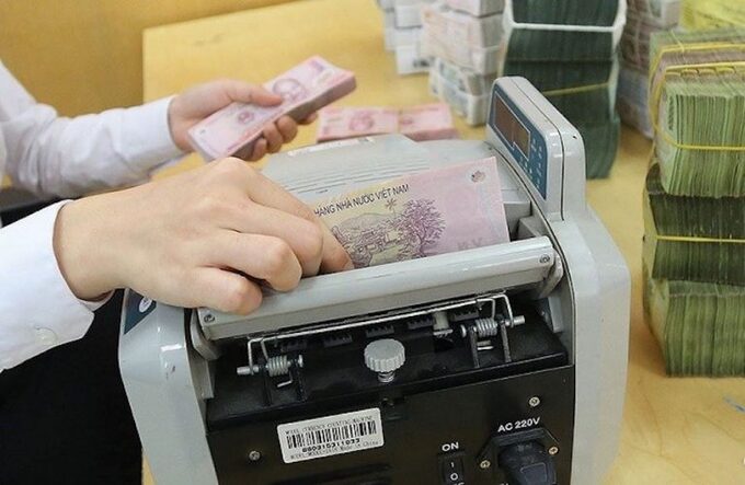 Tín phiếu Ngân hàng Nhà nước (NHNN) cũng được phát hành trong giai đoạn đầu tuần, với khối lượng 20.000 tỷ đồng và lãi suất 6%