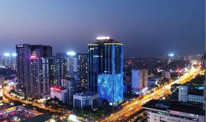 Sunshine Center bắt trọn mọi ánh nhìn nhờ hệ thống đèn led bao trọn tòa nhà