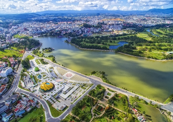 Gần 4 tháng, Ban quản lý dự án đầu tư xây dựng vẫn chưa liên lạc được với đại diện Tập đoàn T&T