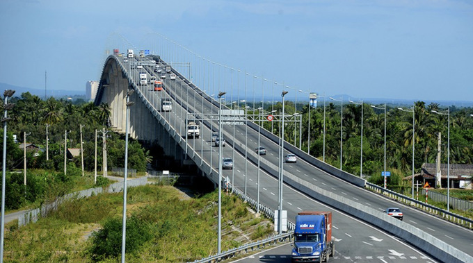 Cao tốc TP.HCM - Long Thành - Dầu Giây có 4 làn xe đã trở nên chật chội, lượng xe đã vượt năng lực thông hành của đường