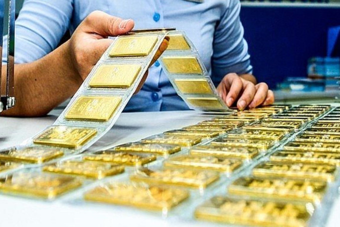 Do không có đủ số lượng thành viên đăng ký dự thầu và chuyển tiền đặt cọc đúng quy định nên Ngân hàng Nhà nước đã hủy thông báo đấu thầu ngày 22/4 và chuyển sang ngày mai 23/4.