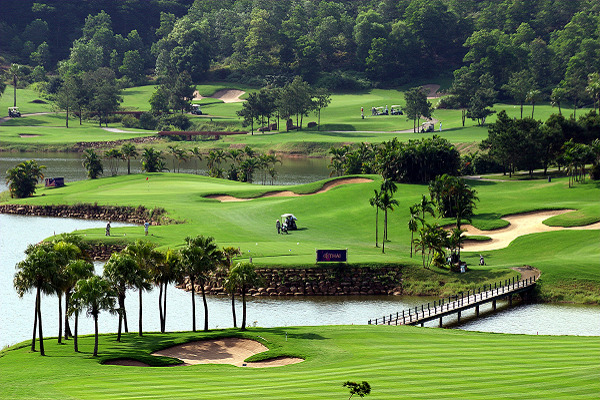 Về golf, năm 2022, Tập đoàn BRG có 300.000 vòng chơi, năm 2023 đặt kế hoạch đạt 380.000 vòng chơi, hằng năm đều tổ chức các giải golf quốc tế cho khu vực