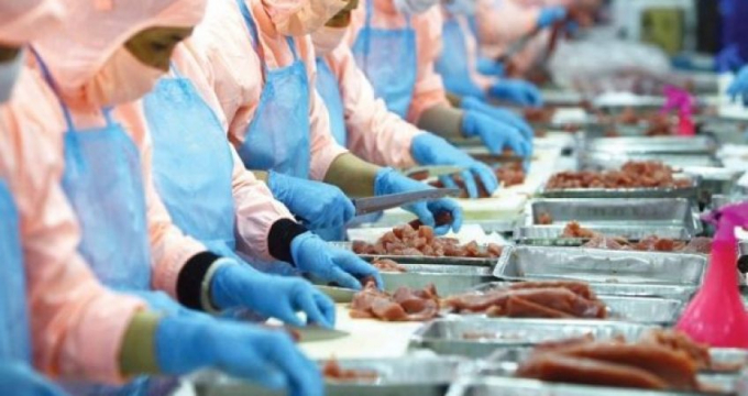 Thị trường thứ hai là Trung Quốc, về kim ngạch chiếm 9,4%, ở mức 16,73 triệu USD, giảm 12,8% so với tháng 12/2021 và giảm 16,9% so với cùng kỳ