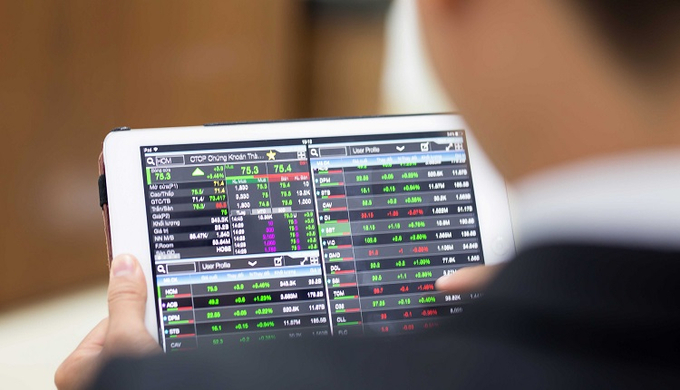 Hơn 3.300 tỷ đồng qua 12 quỹ ETF đổ vào chứng khoán Việt Nam trong tháng 5