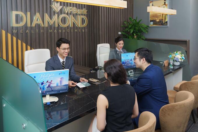Ngân hàng điều chỉnh tăng lãi suất không kỳ hạn trên tài khoản thanh toán nhằm tri ân và gia tăng lợi ích tối đa cho khách hàng đã tin tưởng và đồng hành với VPBank