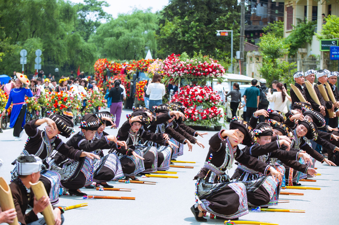 Lễ hội hoa hồng lớn nhất từ trước đến nay diễn ra tại Sa Pa.