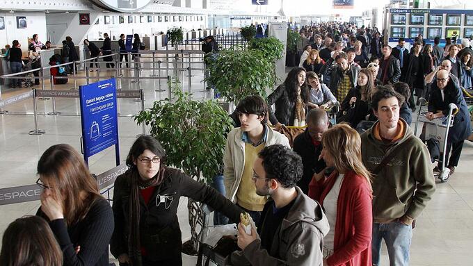 Air France là một trong những hãng hàng không bị ảnh hưởng bởi việc hủy chuyến. - Ảnh: THOMAS COEX / AFP