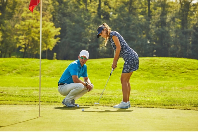 Màu sắc và kiểu dáng hiện đại của thương hiệu thời trang gôn đẳng cấp Jack Nicklaus thể hiện rõ ràng bước nhảy vọt trong ngành may mặc chơi gôn toàn cầu