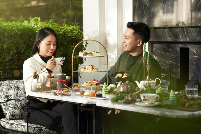Tiệc trà chiều tại Diva’s Lounge kéo dài từ 14:30 - 17:00 hàng ngày