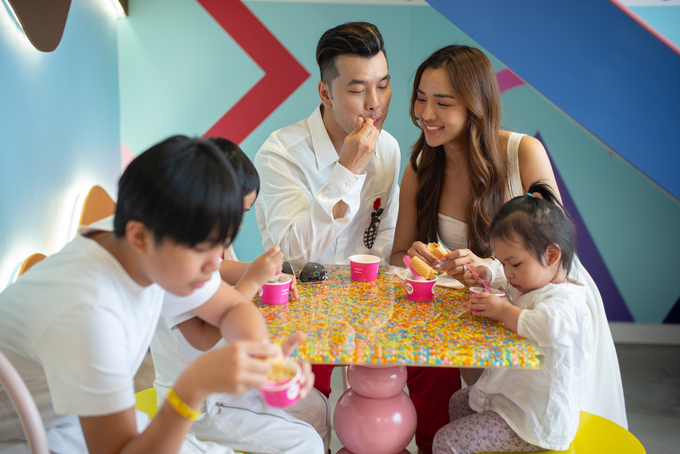 Cửa hiệu kem nổi tiếng từ Mỹ - Frozen Ice Cream Parlor