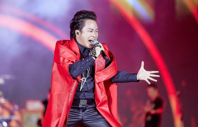Sự xuất hiện của hàng loạt ngôi sao đình đám như Tùng Dương, Thu Minh, Văn Mai Hương, rapper Karik, nhóm nhạc Oplus, ca sĩ OnlyC…