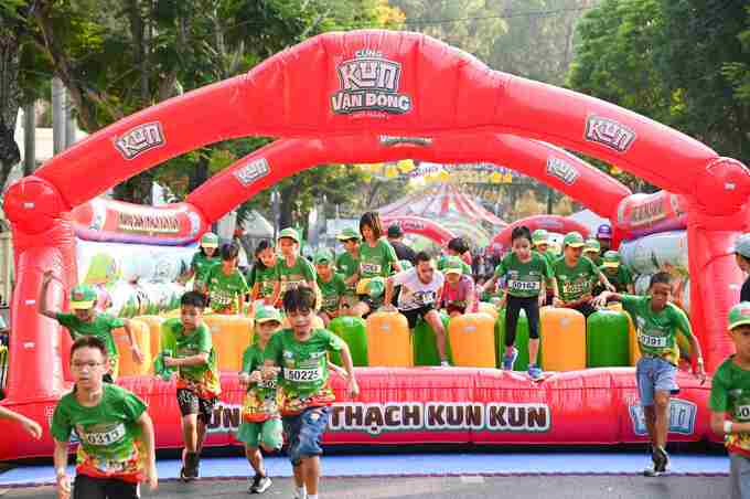 Hình ảnh minh họa trò chơi thử thách tại KUN Happy Run Cần Thơ 2024