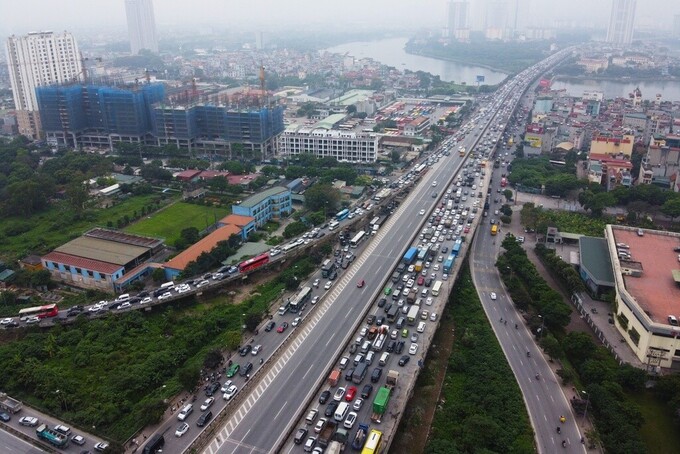 Từ trung tâm Hà Nội đi nút giao Pháp Vân - Cầu Giẽ vào cao tốc Pháp Vân - Cầu Giẽ thường xuyên xảy ra tắc nghẽn vào những dịp nghỉ lễ