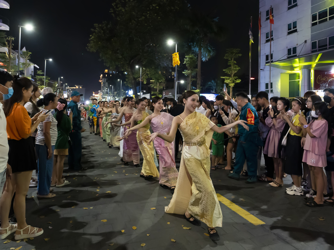 Carnival (11)